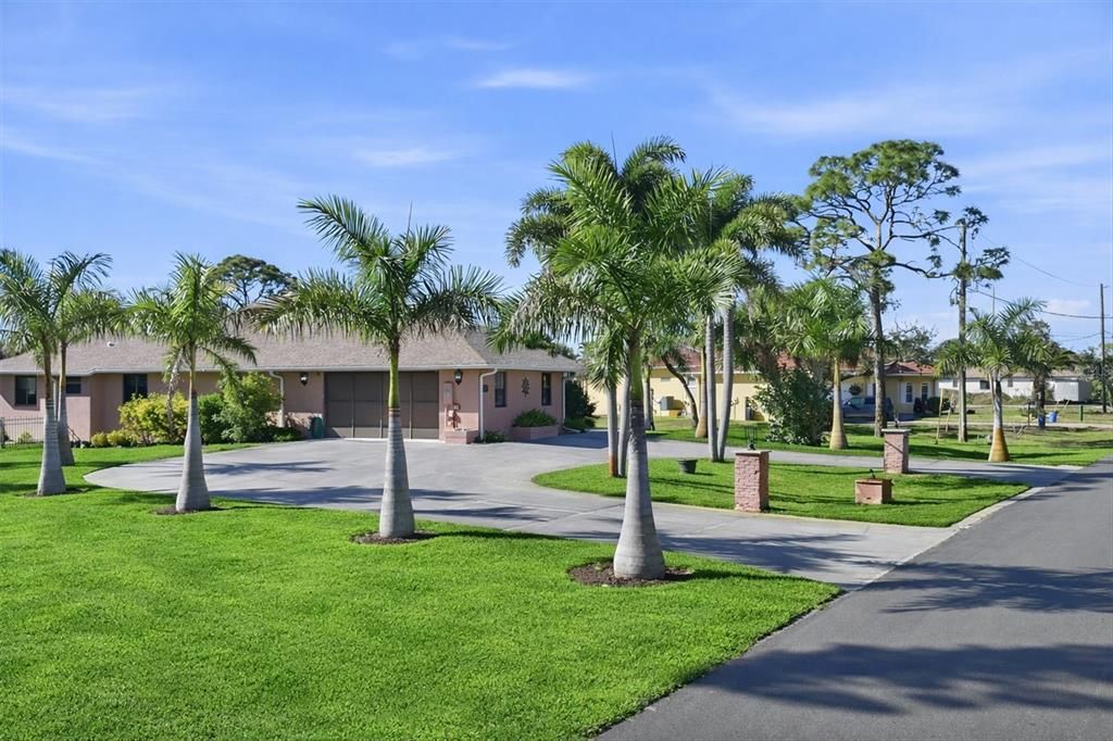 En Venta: $845,000 (3 camas, 2 baños, 2542 Pies cuadrados)