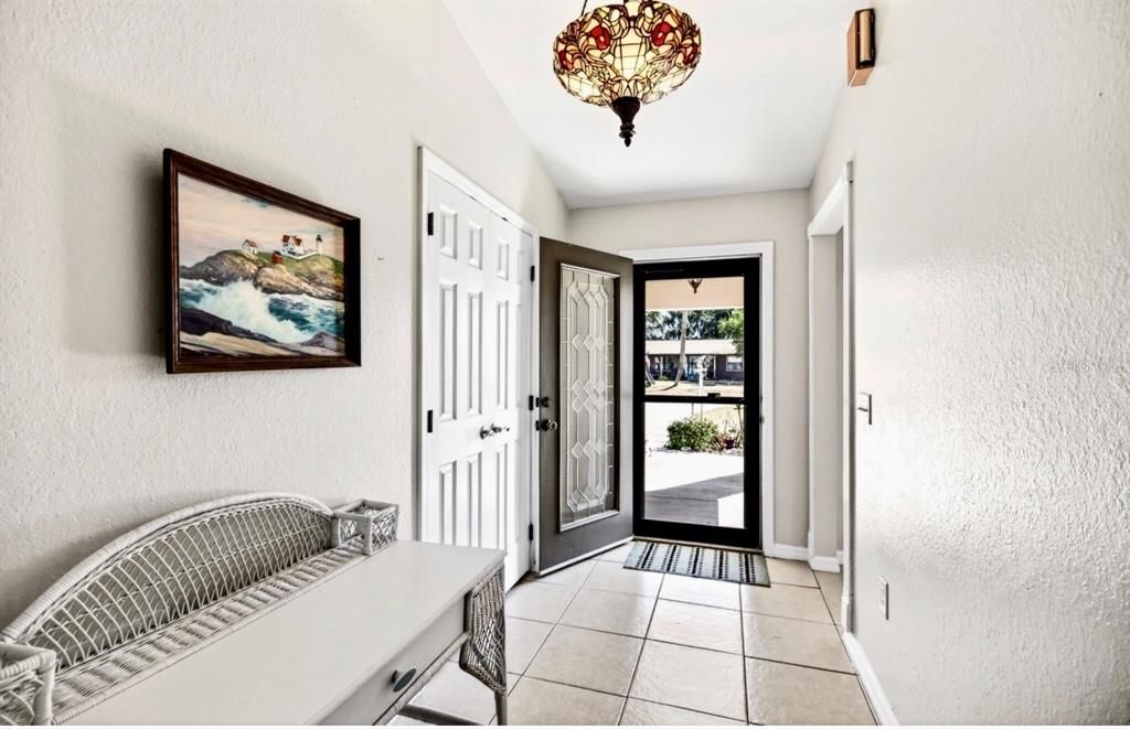 For Sale: $524,000 (4 beds, 2 baths, 1833 Square Feet)