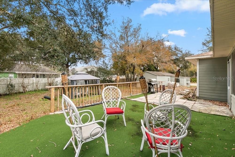 Active With Contract: $325,000 (3 beds, 2 baths, 1470 Square Feet)