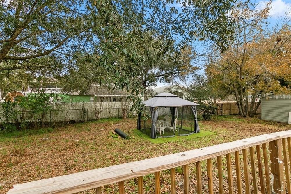 Active With Contract: $325,000 (3 beds, 2 baths, 1470 Square Feet)