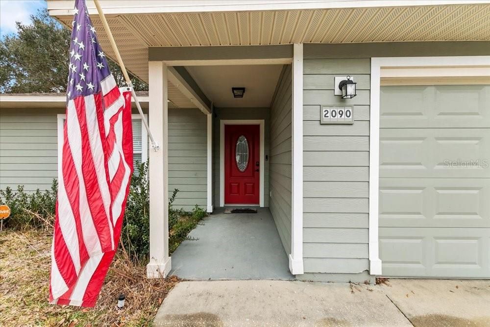 Active With Contract: $325,000 (3 beds, 2 baths, 1470 Square Feet)