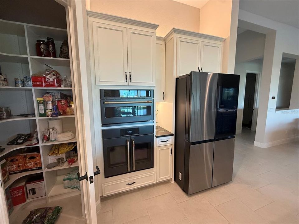 En Venta: $829,900 (5 camas, 4 baños, 3138 Pies cuadrados)