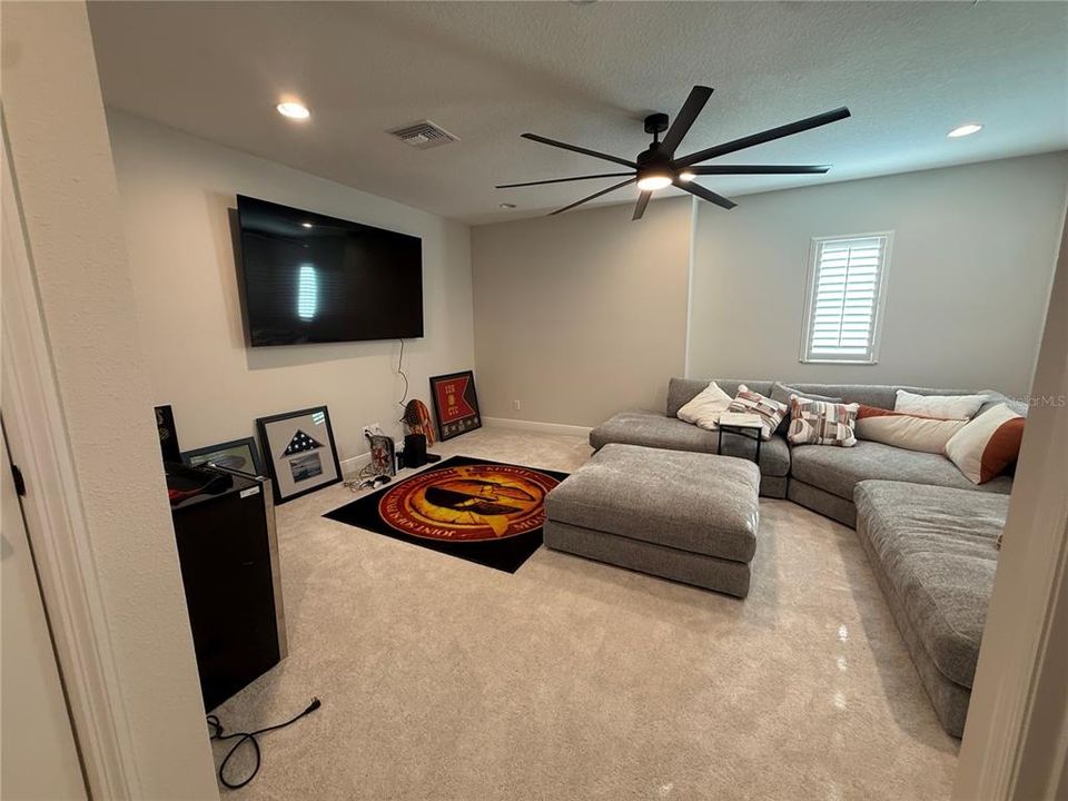 En Venta: $829,900 (5 camas, 4 baños, 3138 Pies cuadrados)