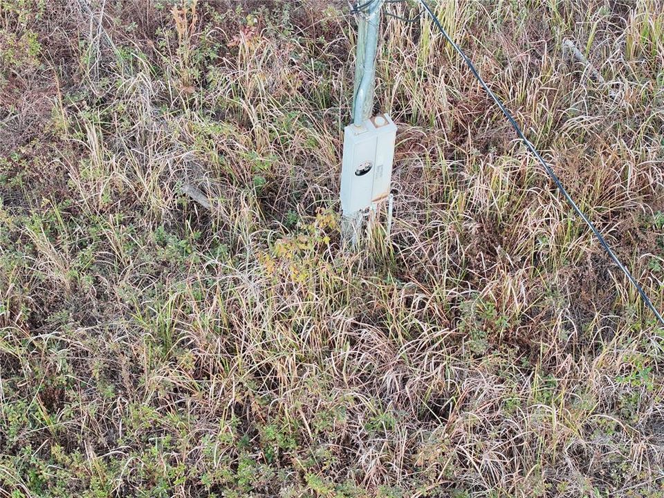 На продажу: $2,000,000 (100.41 acres)