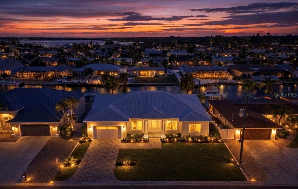 待售: $579,000 (0.21 acres)