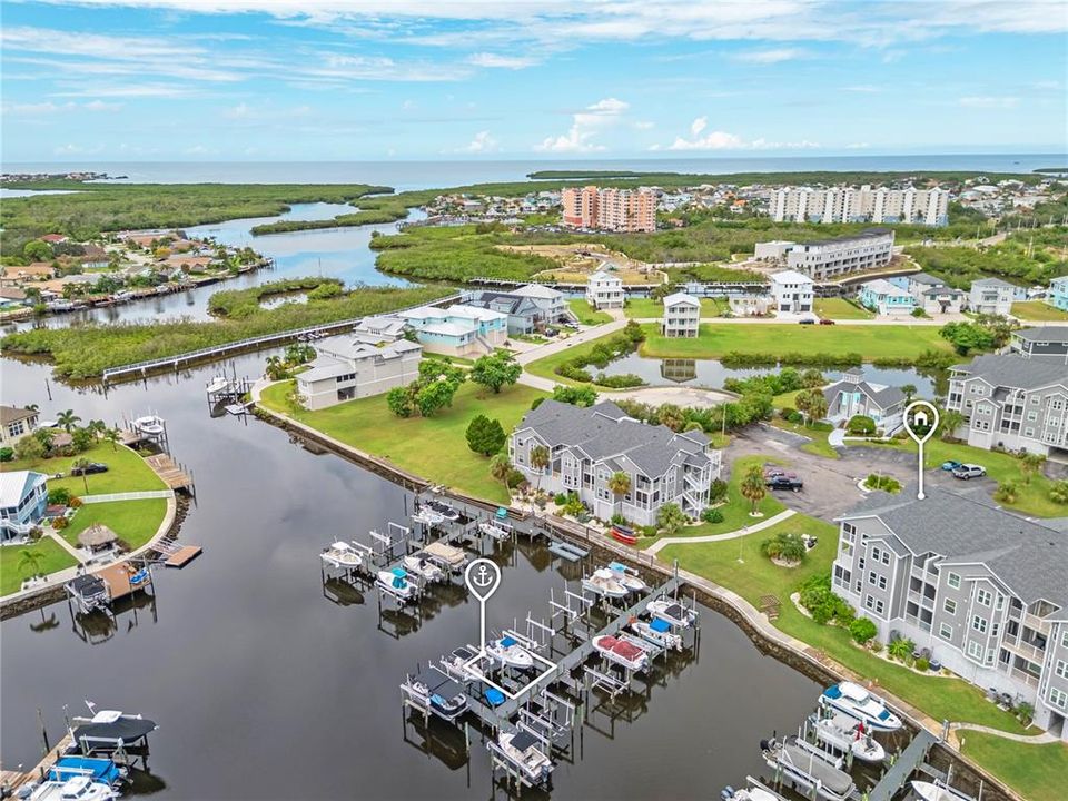 For Sale: $213,500 (1 beds, 1 baths, 680 Square Feet)
