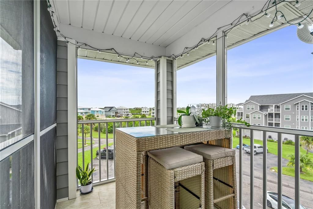 For Sale: $213,500 (1 beds, 1 baths, 680 Square Feet)
