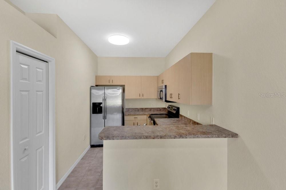 For Sale: $130,000 (2 beds, 2 baths, 812 Square Feet)
