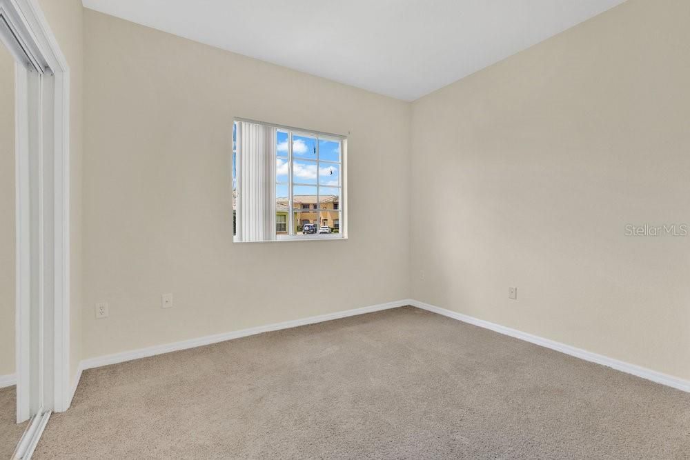 For Sale: $130,000 (2 beds, 2 baths, 812 Square Feet)