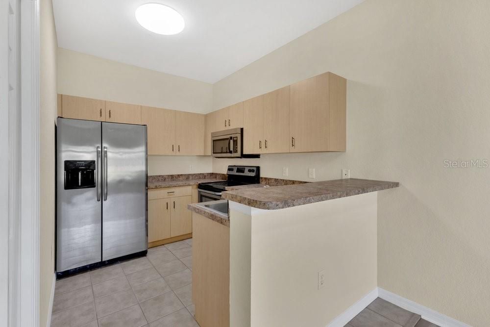 For Sale: $130,000 (2 beds, 2 baths, 812 Square Feet)