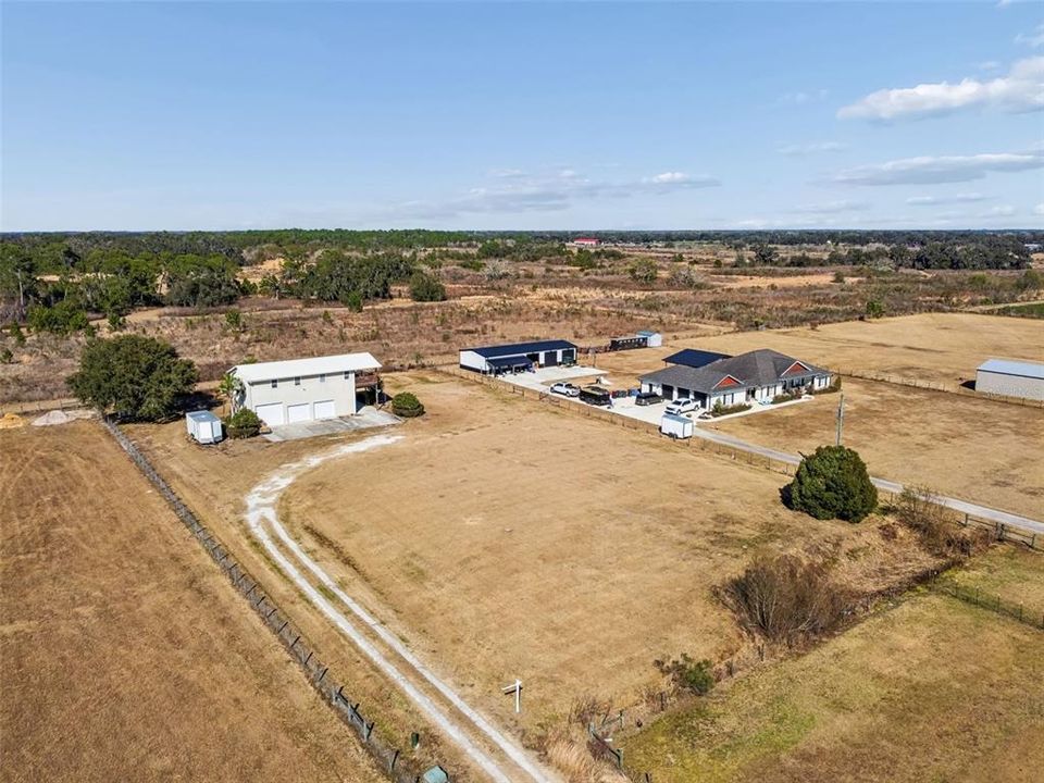 На продажу: $459,000 (2 спален, 2 ванн, 1152 Квадратных фут)