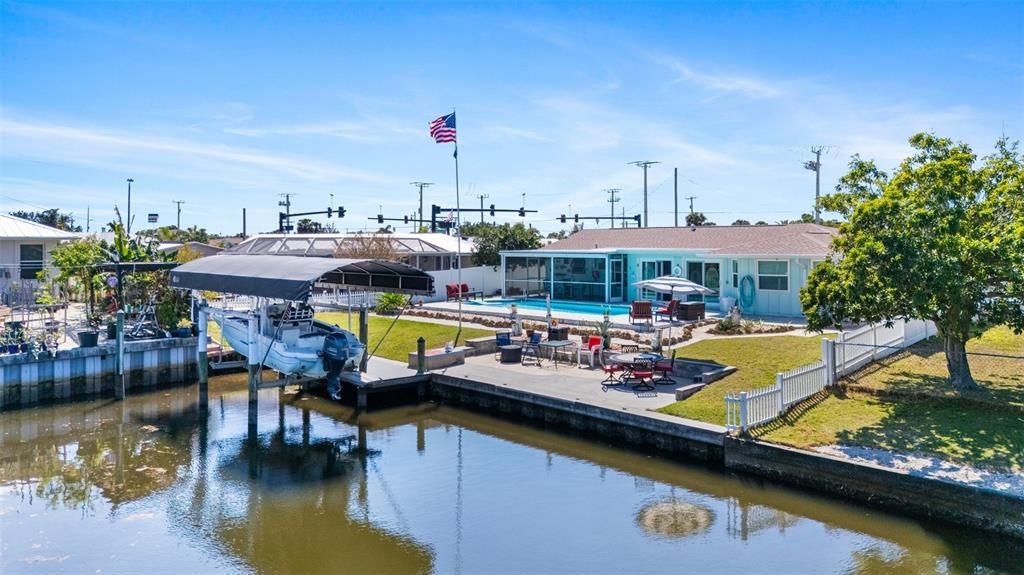 Recently Sold: $369,000 (2 beds, 2 baths, 1568 Square Feet)