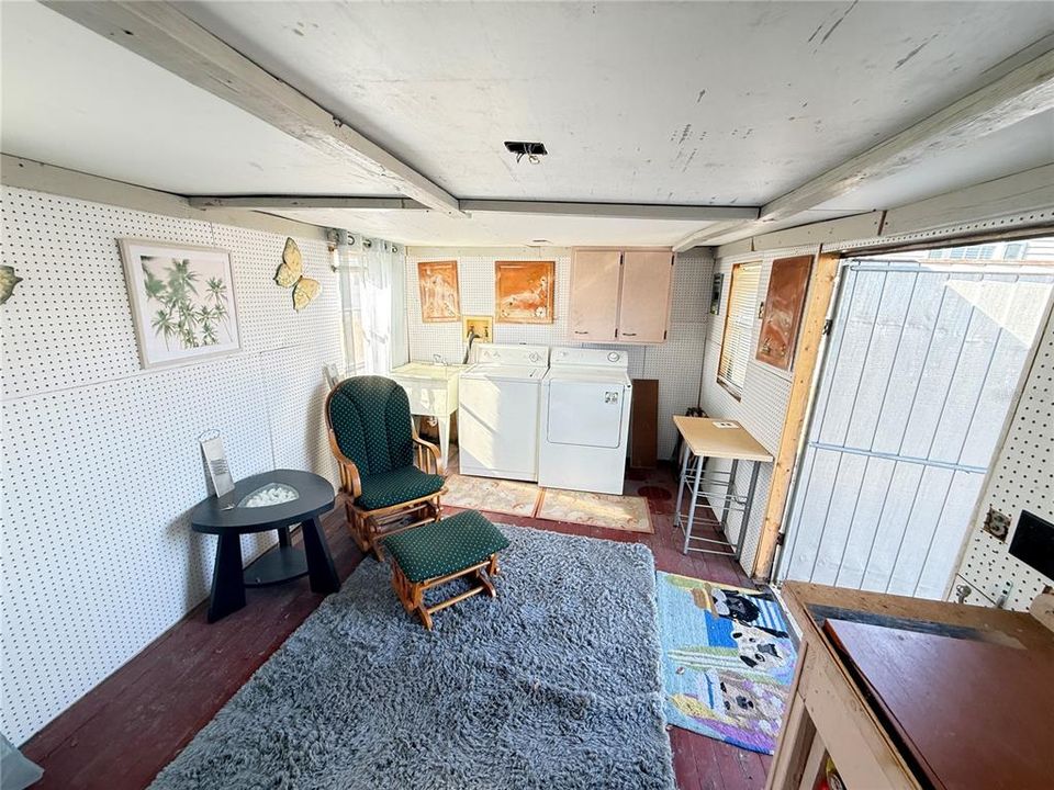 На продажу: $75,000 (0.13 acres)