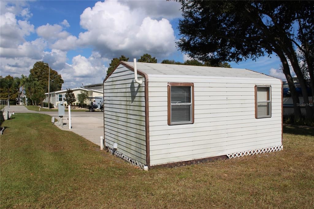 На продажу: $75,000 (0.13 acres)