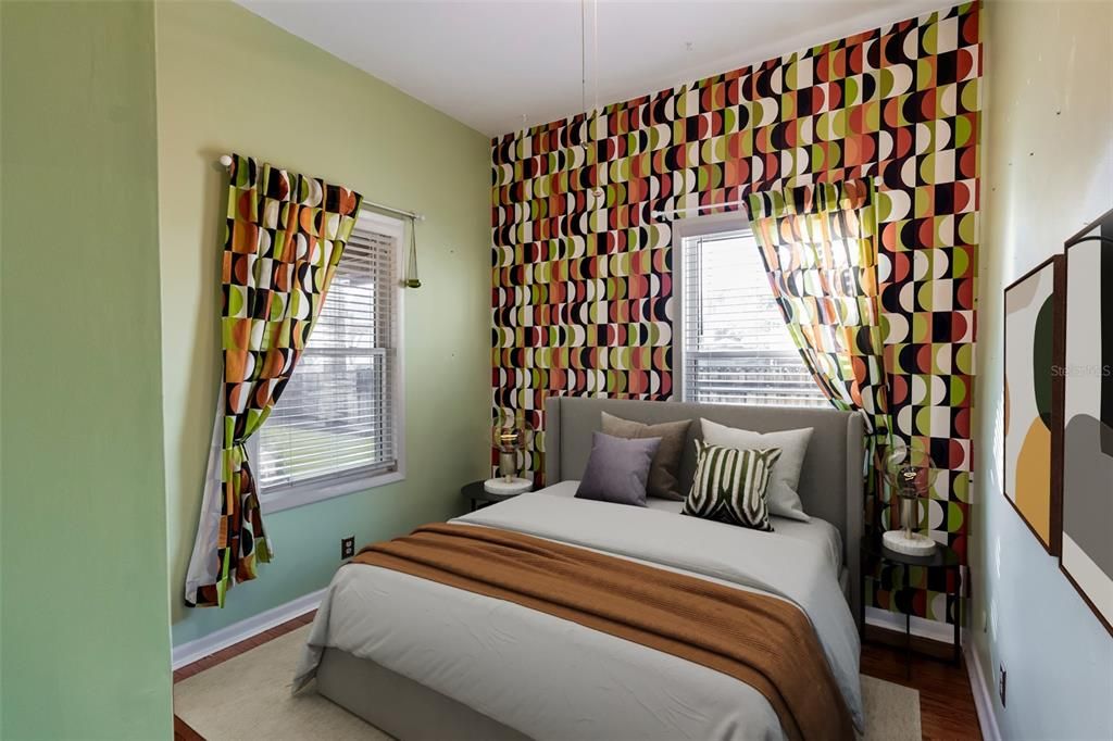 Active With Contract: $214,900 (2 beds, 1 baths, 928 Square Feet)