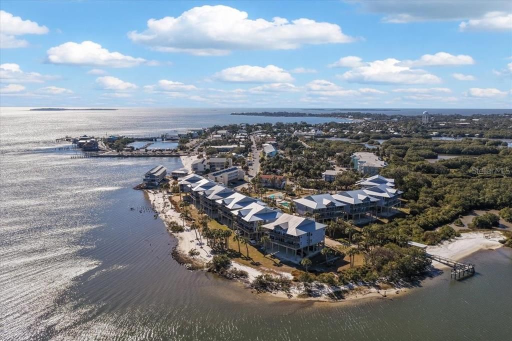 En Venta: $369,900 (2 camas, 2 baños, 1038 Pies cuadrados)