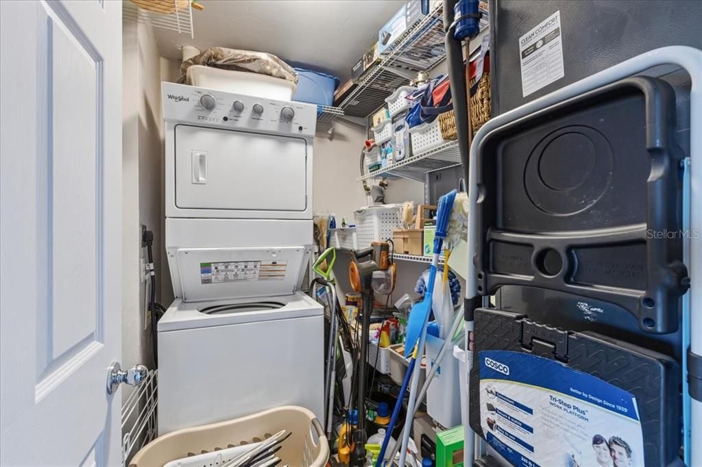 En Venta: $369,900 (2 camas, 2 baños, 1038 Pies cuadrados)