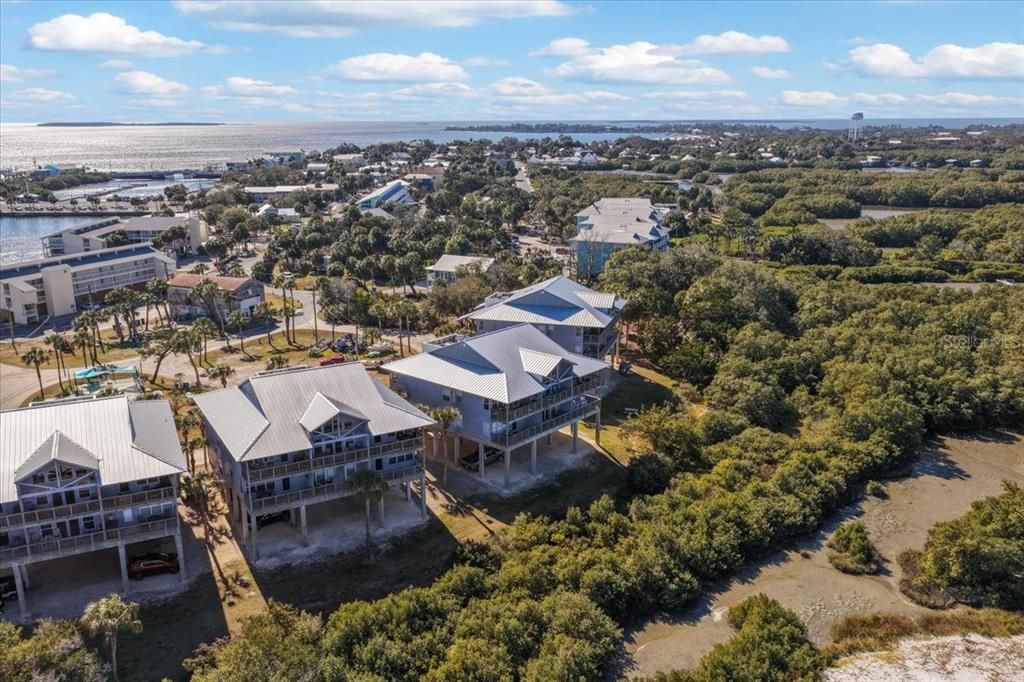 En Venta: $369,900 (2 camas, 2 baños, 1038 Pies cuadrados)