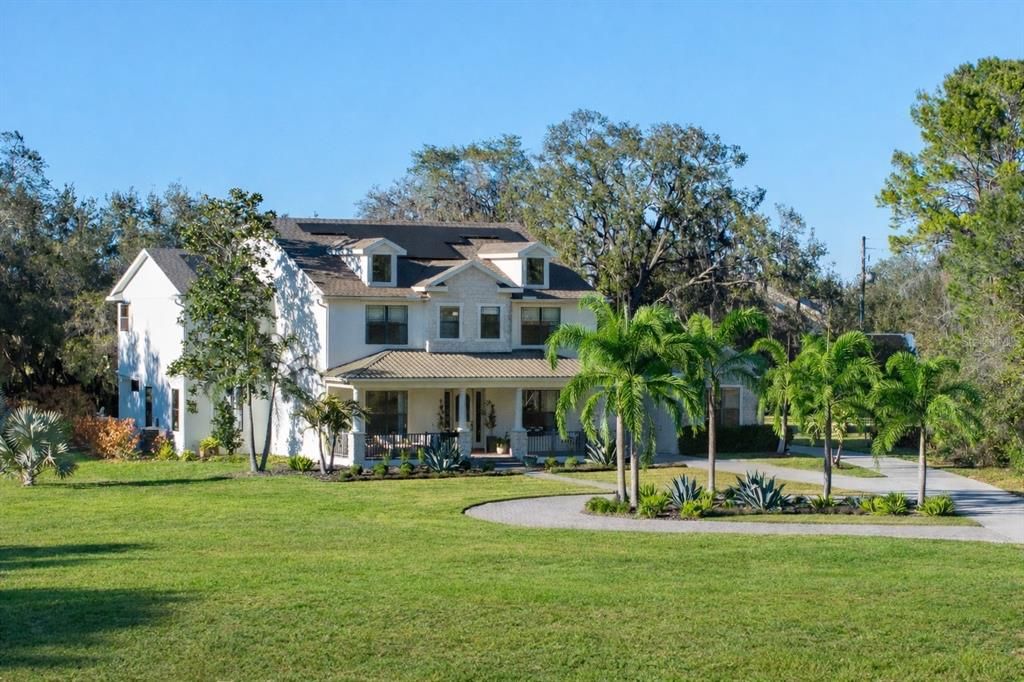 For Sale: $2,350,000 (6 beds, 5 baths, 5872 Square Feet)