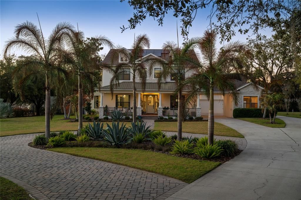 For Sale: $2,350,000 (6 beds, 5 baths, 5872 Square Feet)