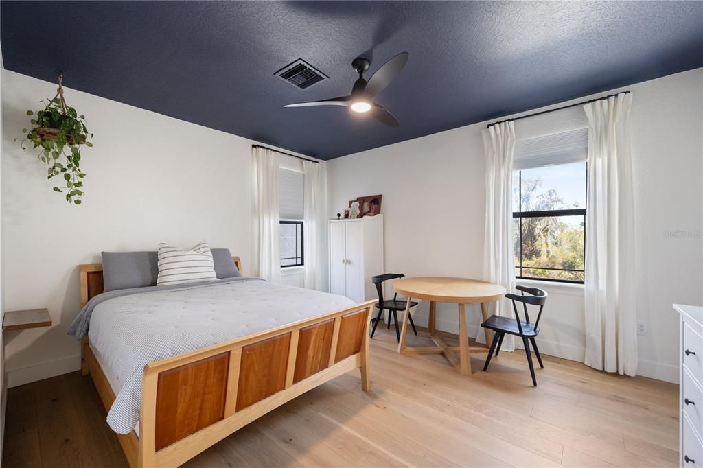 For Sale: $2,350,000 (6 beds, 5 baths, 5872 Square Feet)