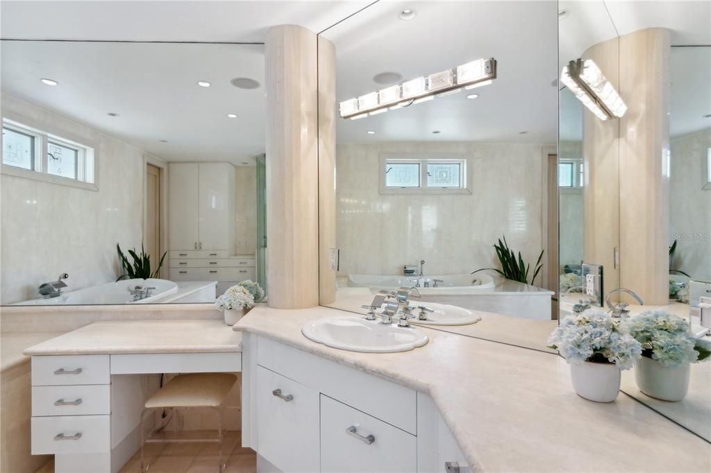 For Sale: $8,750,000 (3 beds, 2 baths, 4750 Square Feet)
