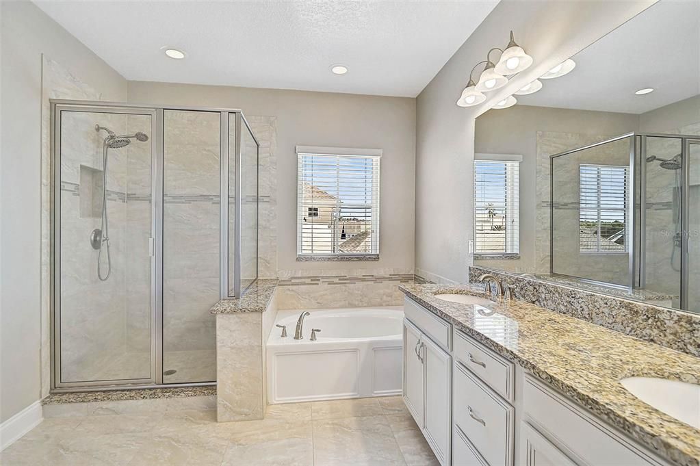 For Sale: $797,000 (3 beds, 3 baths, 2292 Square Feet)