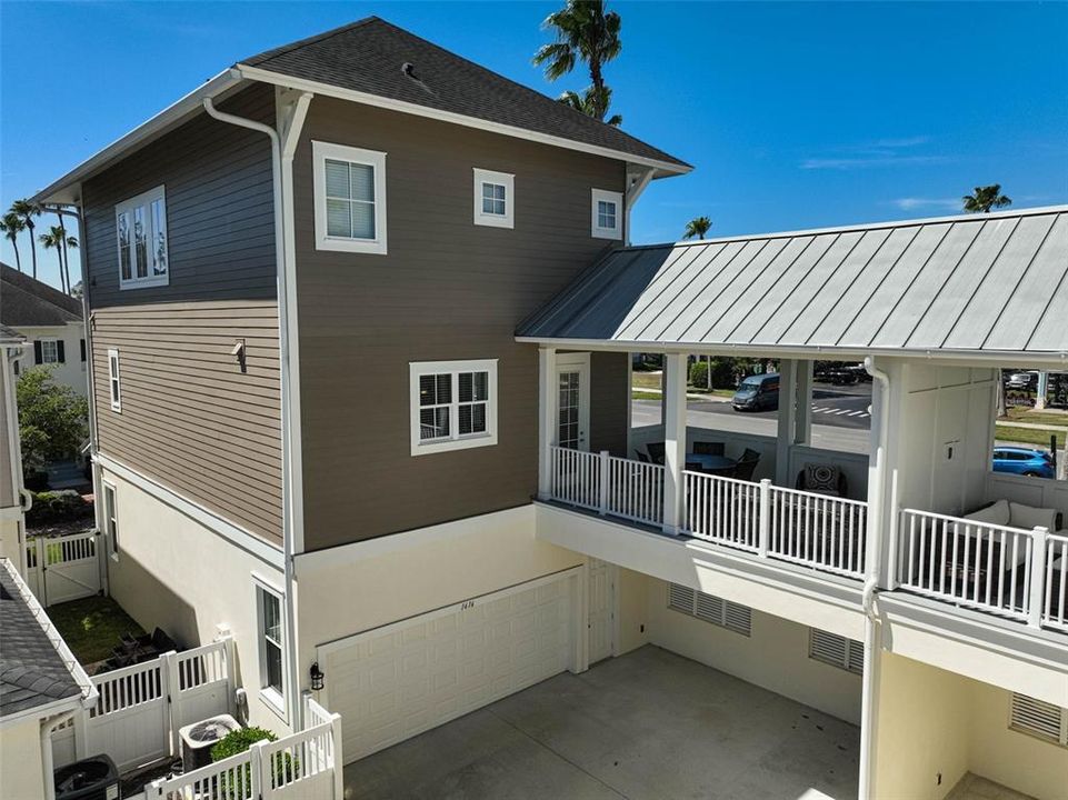 For Sale: $797,000 (3 beds, 3 baths, 2292 Square Feet)