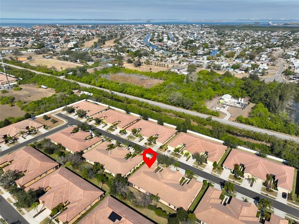 合同活跃: $289,000 (3 贝兹, 2 浴室, 1616 平方英尺)