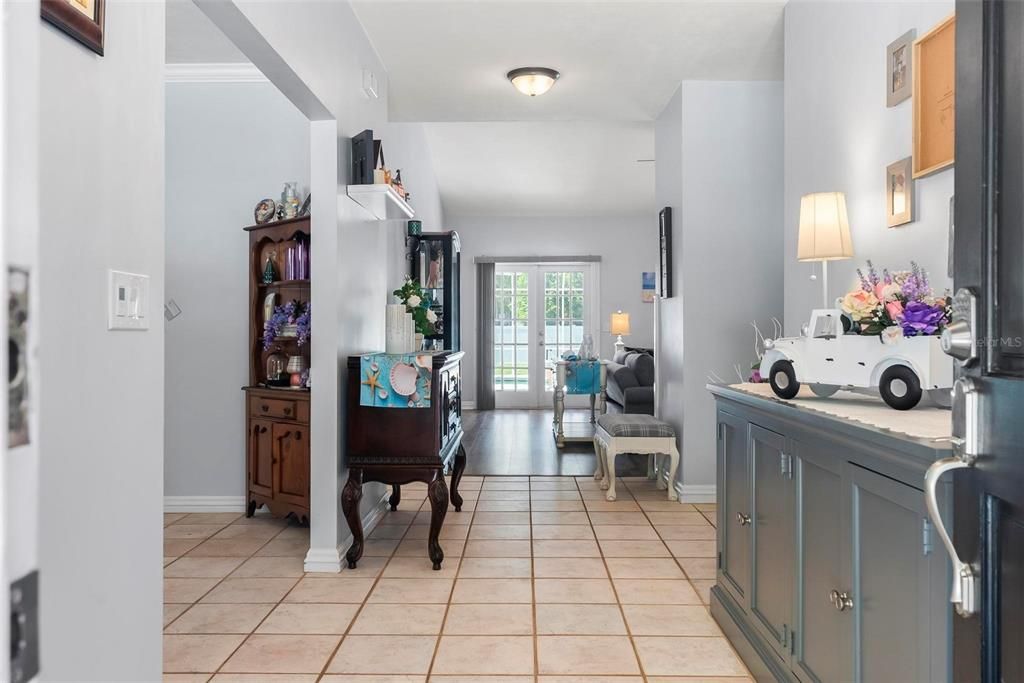 For Sale: $615,000 (3 beds, 2 baths, 2370 Square Feet)