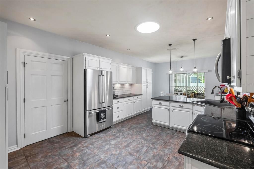 For Sale: $615,000 (3 beds, 2 baths, 2370 Square Feet)