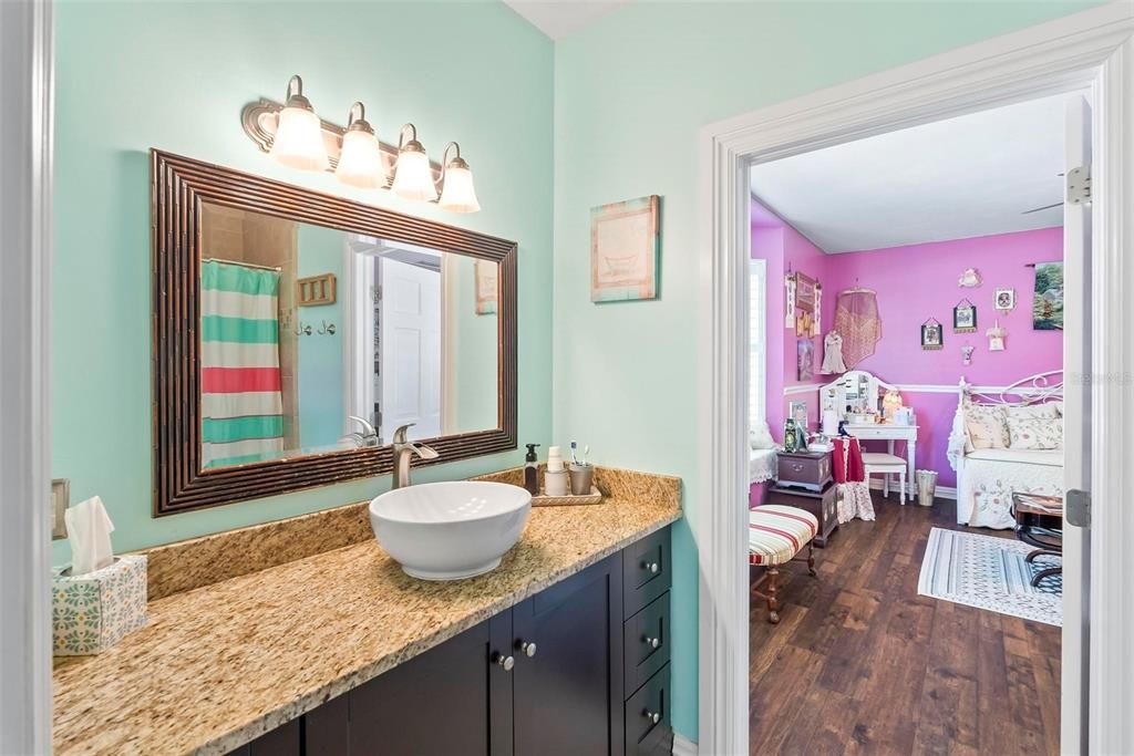 For Sale: $615,000 (3 beds, 2 baths, 2370 Square Feet)
