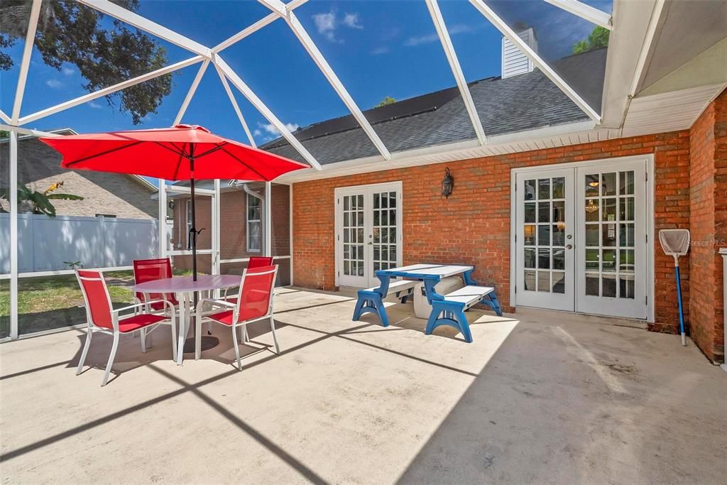 For Sale: $615,000 (3 beds, 2 baths, 2370 Square Feet)