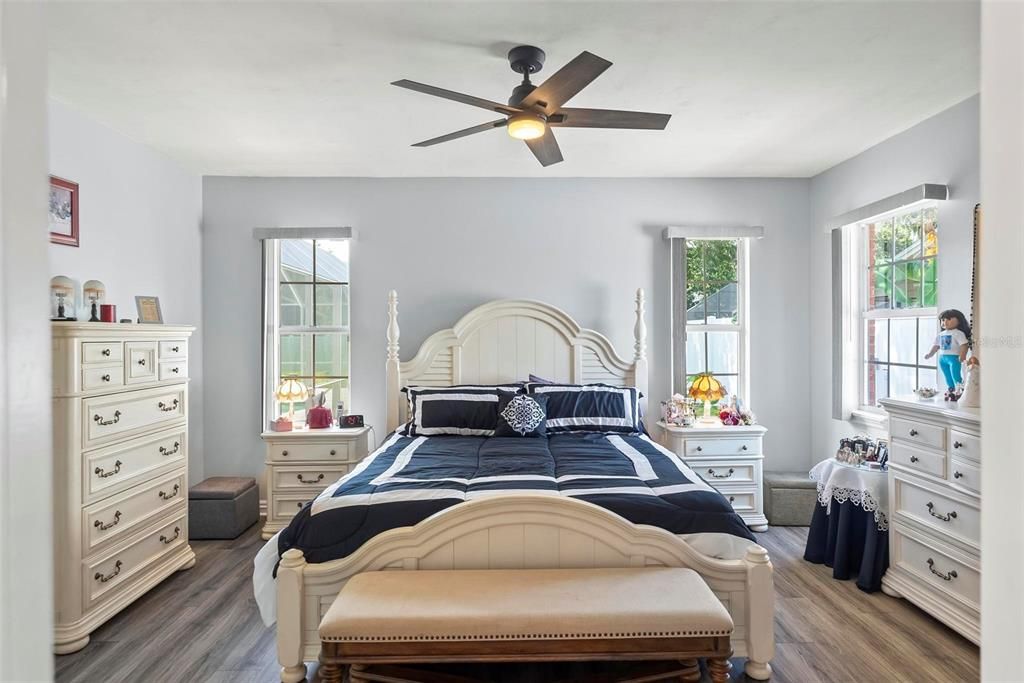 For Sale: $615,000 (3 beds, 2 baths, 2370 Square Feet)