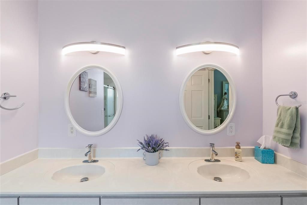 For Sale: $615,000 (3 beds, 2 baths, 2370 Square Feet)