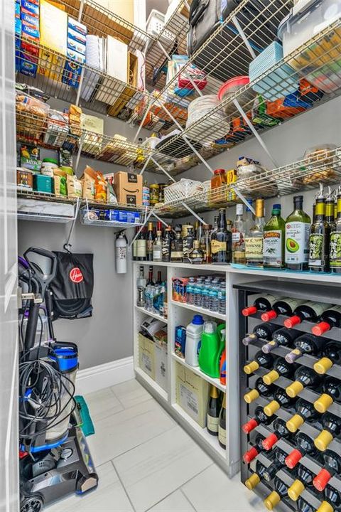 На продажу: $1,547,000 (3 спален, 2 ванн, 2571 Квадратных фут)