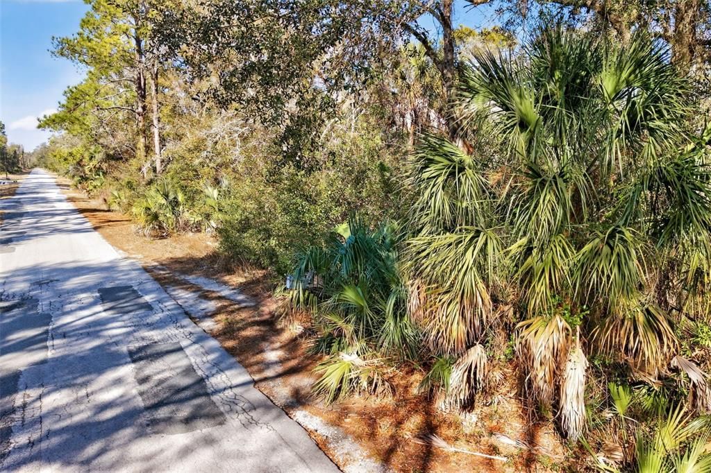 待售: $70,000 (2.44 acres)