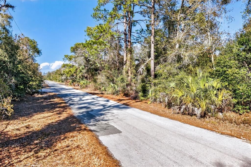 待售: $70,000 (2.44 acres)