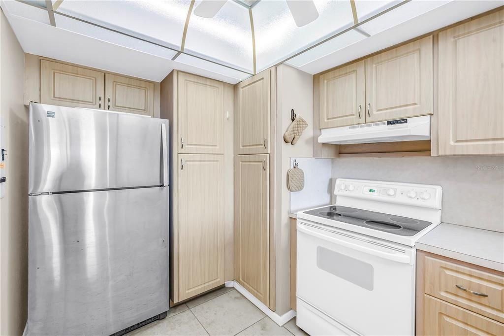 На продажу: $175,000 (1 спален, 1 ванн, 780 Квадратных фут)