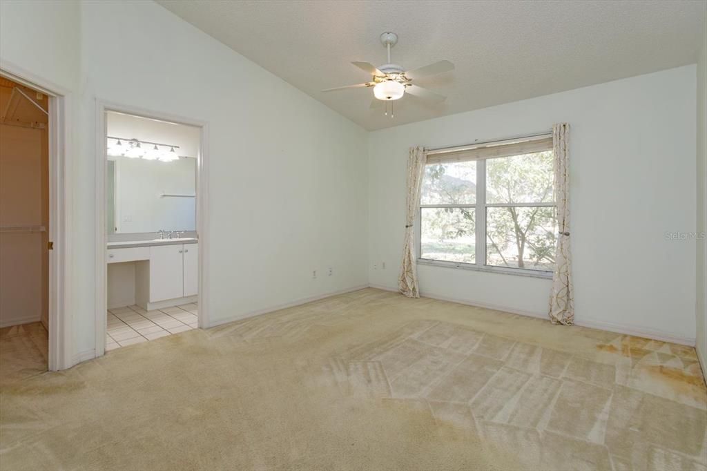 Active With Contract: $325,000 (3 beds, 2 baths, 1390 Square Feet)