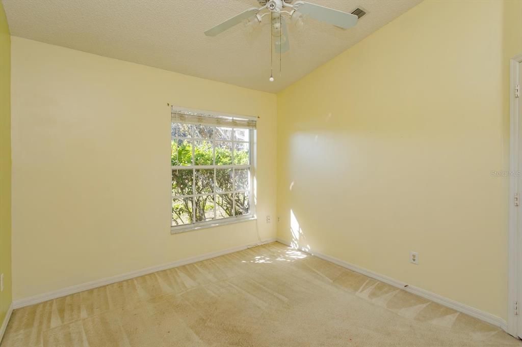 Active With Contract: $325,000 (3 beds, 2 baths, 1390 Square Feet)