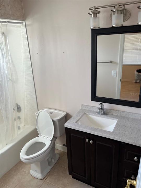 待售: $149,900 (2 贝兹, 2 浴室, 952 平方英尺)