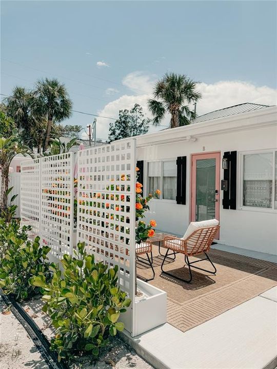 For Sale: $1,595,000 (5 beds, 4 baths, 2032 Square Feet)