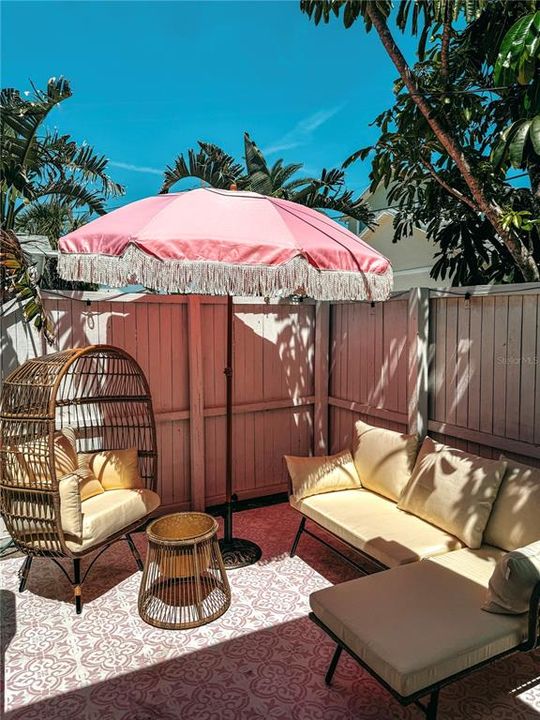 For Sale: $1,595,000 (5 beds, 4 baths, 2032 Square Feet)