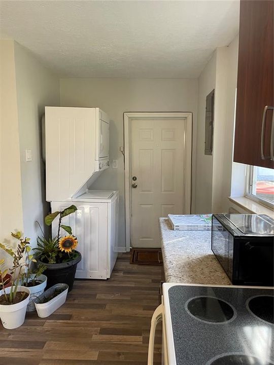 En Renta: $1,000 (1 camas, 1 baños, 714 Pies cuadrados)