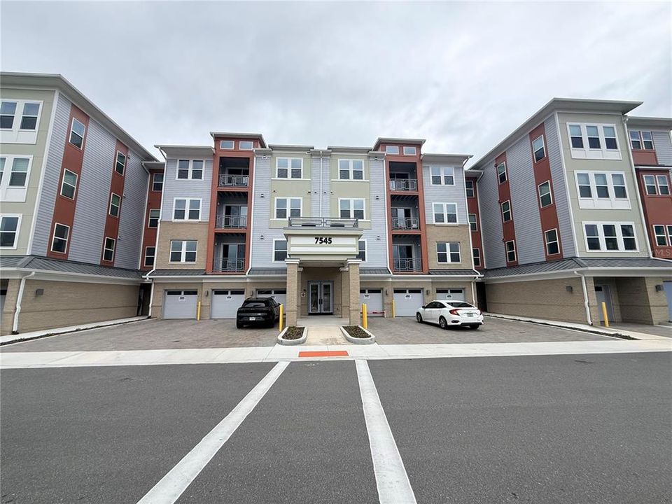 Recently Sold: $428,990 (2 beds, 2 baths, 1486 Square Feet)