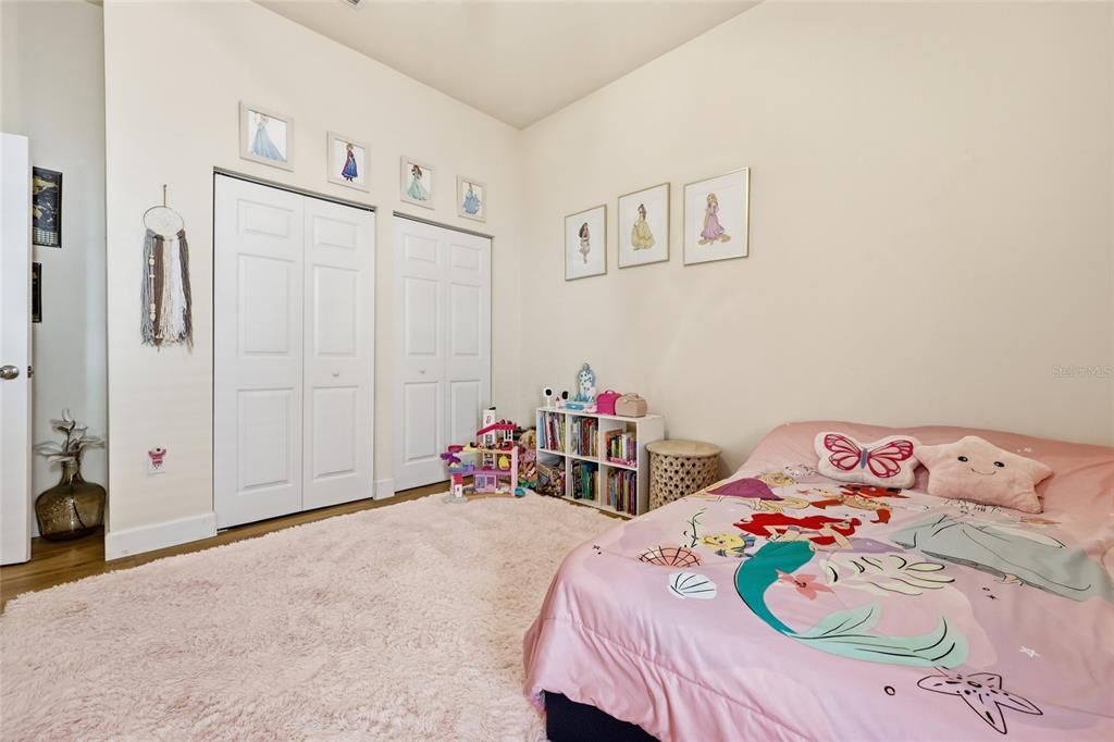 Activo con contrato: $625,000 (4 camas, 3 baños, 2860 Pies cuadrados)