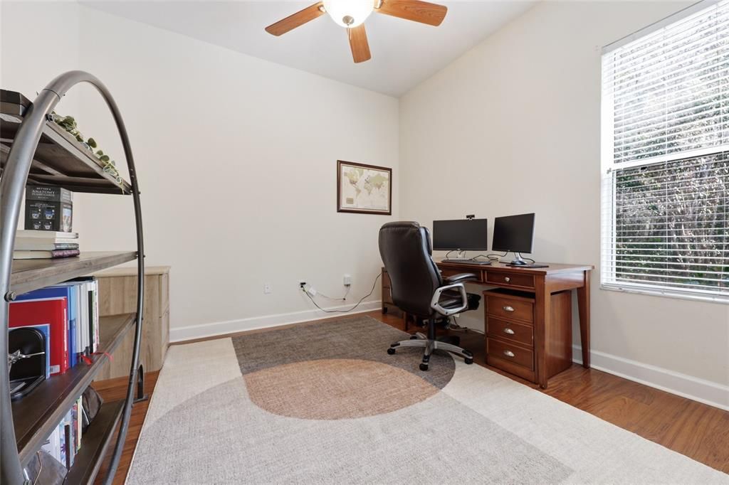 Activo con contrato: $625,000 (4 camas, 3 baños, 2860 Pies cuadrados)