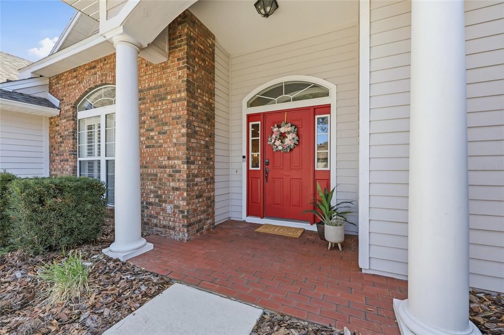 Activo con contrato: $625,000 (4 camas, 3 baños, 2860 Pies cuadrados)