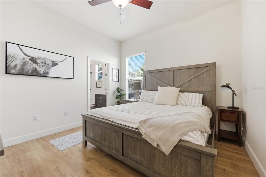 Activo con contrato: $625,000 (4 camas, 3 baños, 2860 Pies cuadrados)